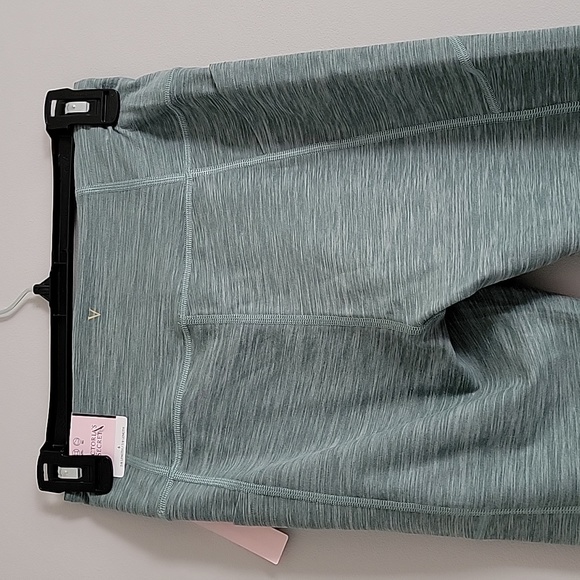Victoria's Secret Incredible Essential Heathered Succulent Green HR Leggings 6 - Picture 7 of 12